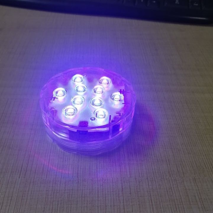 Diving light, swimming pool light, underwater light, 24-key remote control, RGB seven-color LED pool light, 7cm waterproof fish tank light Application Scenario