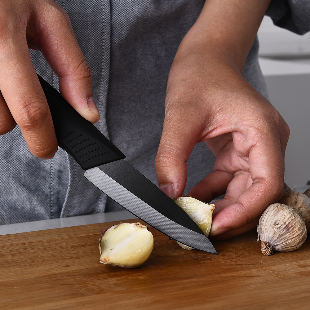3-inch black ceramic fruit knife, sharp household kitchen fruit knife, baby food knife set, portable food details Picture