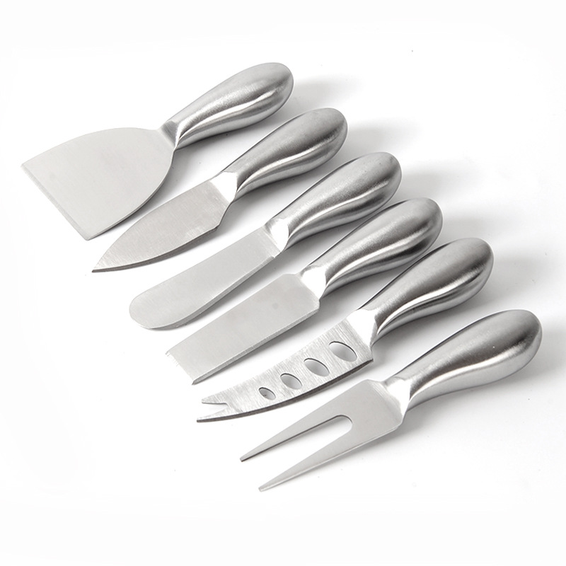 Factory wholesale cheese knives, butter pizza knives, cake tools, cheese knives, stainless steel and wooden handle cheese knife and fork sets Application Scenario