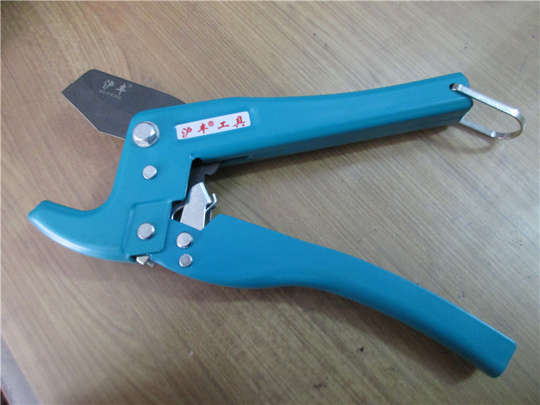 Wholesale PVC pipe cutting knife blades, PPR pipe scissors, 42mm quick pipe cutting scissors, fast cutting details Picture