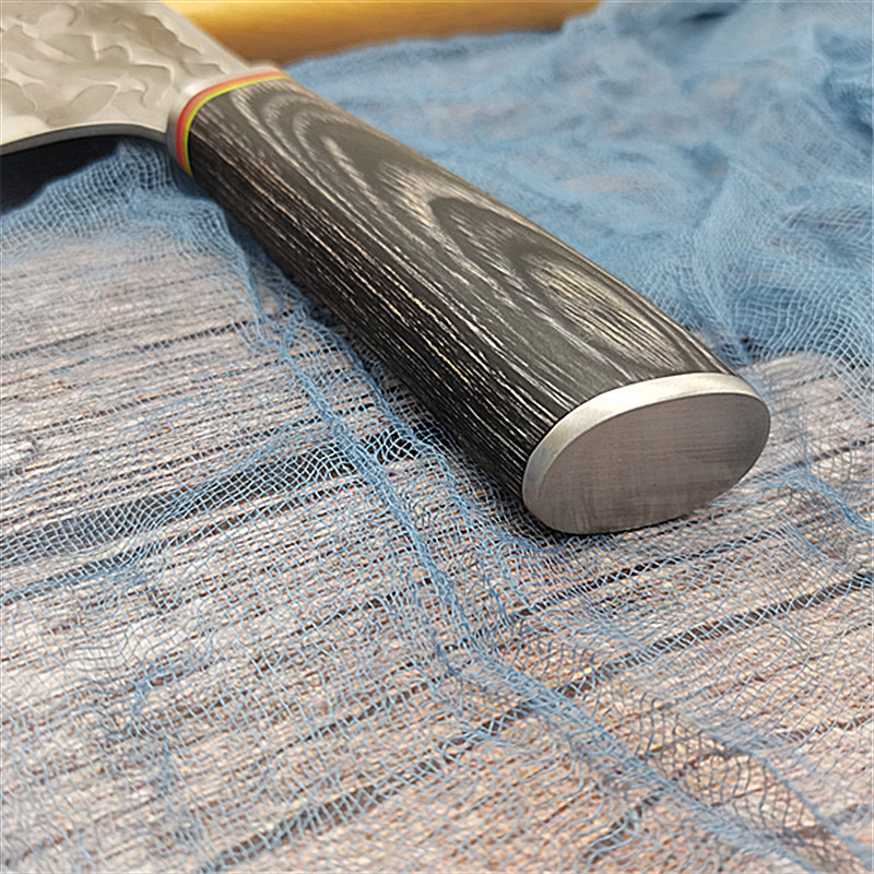 Hand-forged ladies' small kitchen knives, Yangjiang stainless steel household cutting knives, kitchen express meat slicing knives wholesale Application Scenario