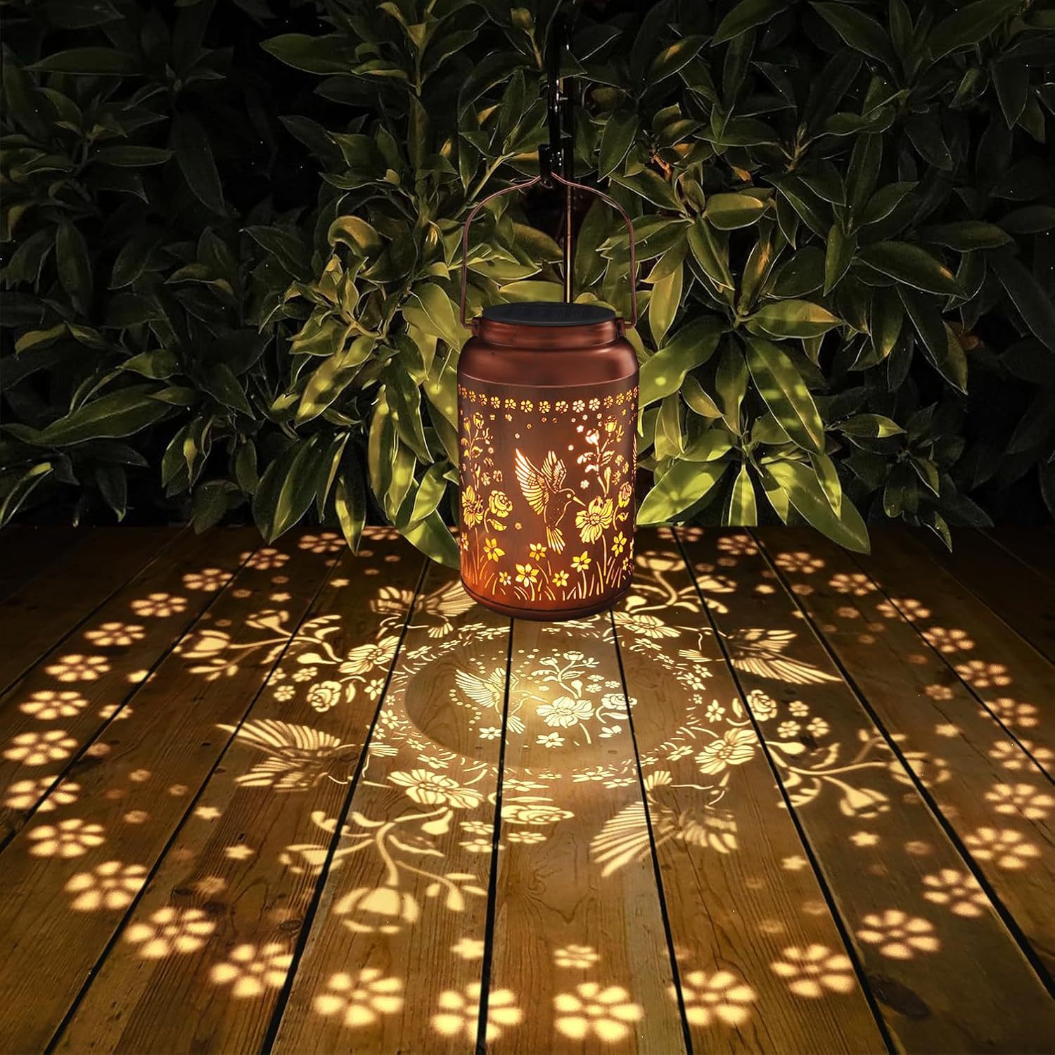 Source factory hummingbird horse lamp, solar outdoor garden lamp, waterproof IP44 decorative wind lamp, cross-border gift lantern full figure