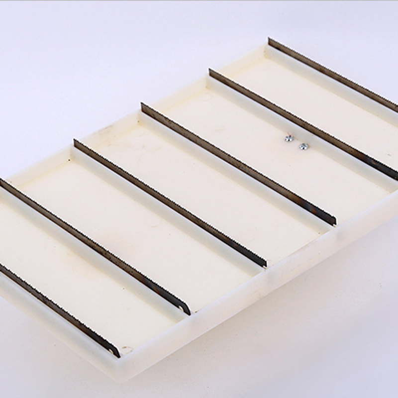 Flat sawtooth planer, home decoration flat corner painting tools, wall plastic flat planer, corner right-angle Angle puller Application Scenario
