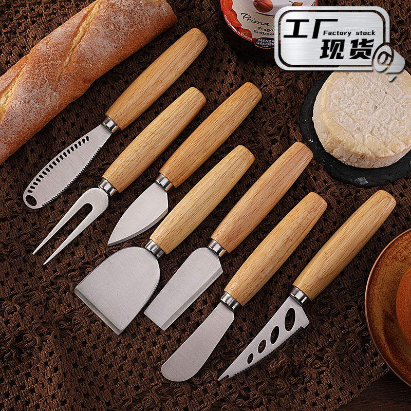 Factory stock, card-bound packaging, three-piece cheese knife set, stainless steel butter spatula, spreading knife, cheese knife full figure