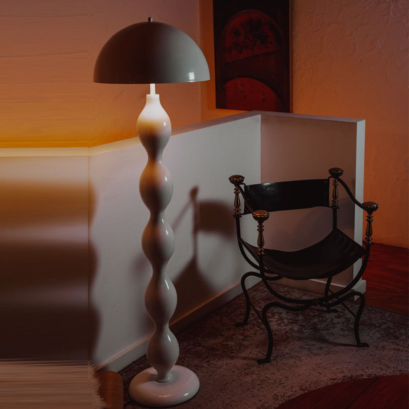 Mid-style floor lamps, high-end living room ornaments, mushroom-shaped floor atmosphere lamps, InS-style popular floor lamps Application Scenario