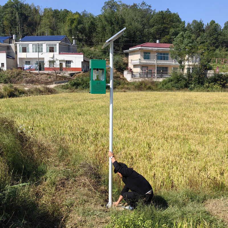 Internet of Things wind-suction solar insecticidal lamp, outdoor agricultural mosquito-killing lamp, orchard breeding light-controlled moth and mosquito-killing lamp details Picture