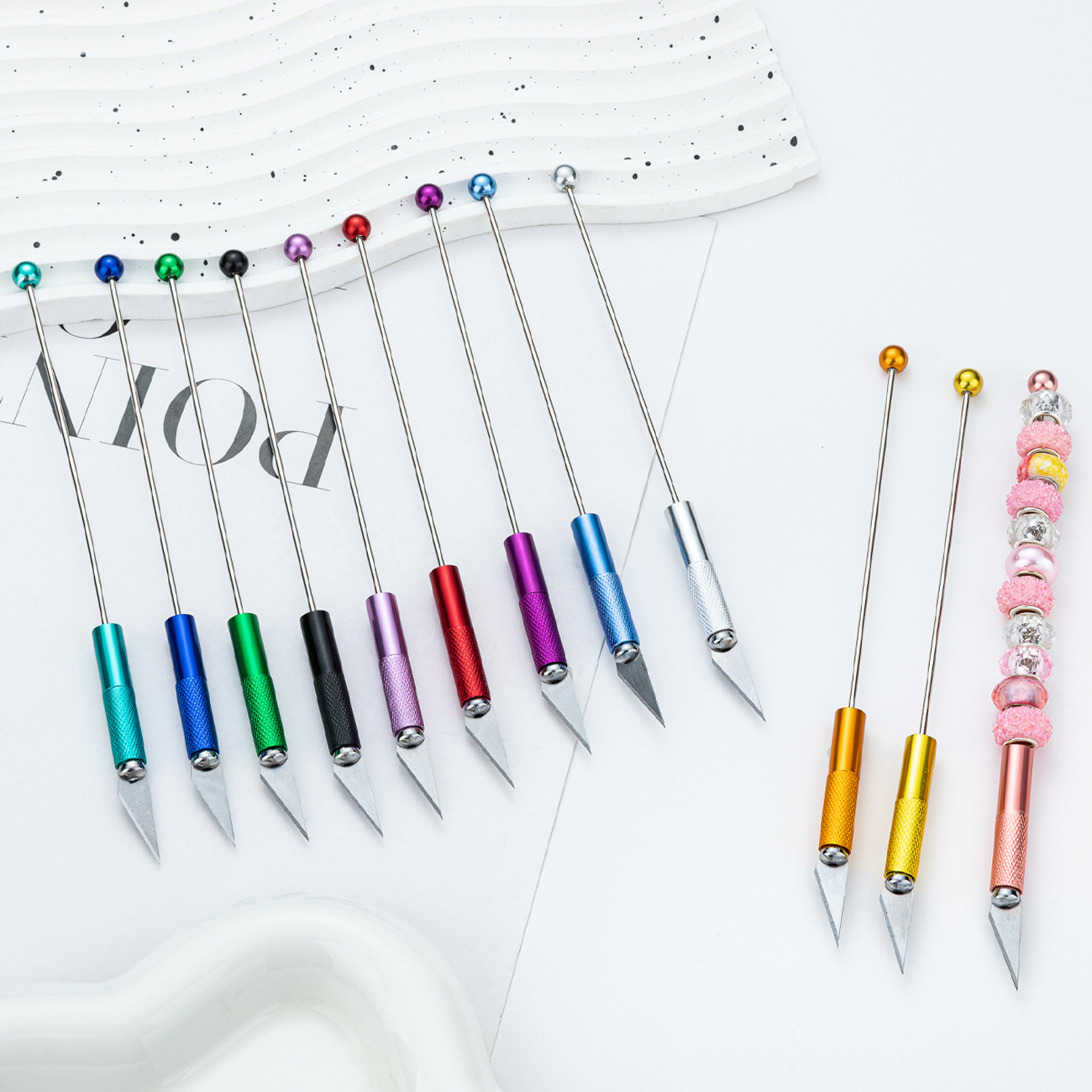 diy beaded engraving knife, mobile phone film engraving metal knife, student paper-cutting cutting, journal engraving knife, multi-functional engraving knife full figure