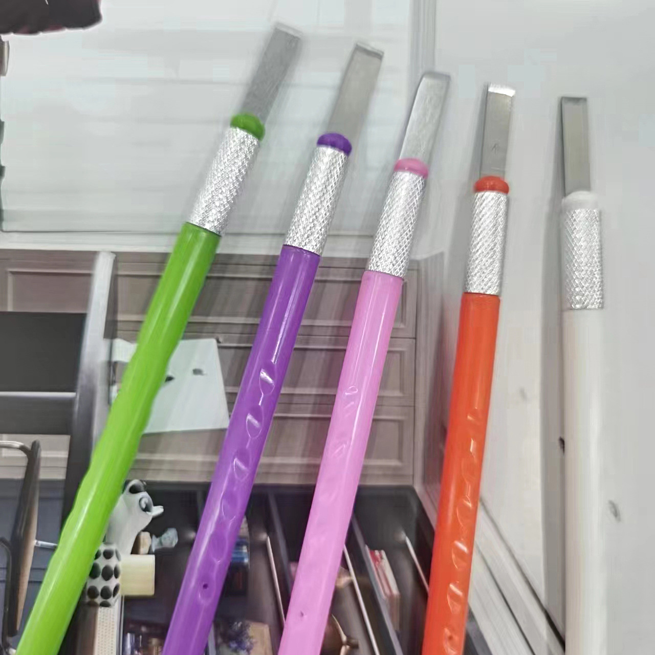 Factory direct supply of hand-held journal ABS rod engraving knives, paper-cutting rubber stamp cutting utility knives, mobile phone film application flat head engraving knives details Picture