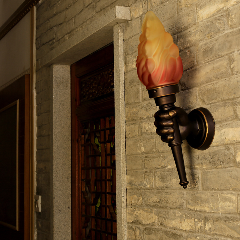 Retro industrial wall lamps, creative and personalized American-style coffee shop, staircase, corridor, bar decoration, torch wall lamps Application Scenario