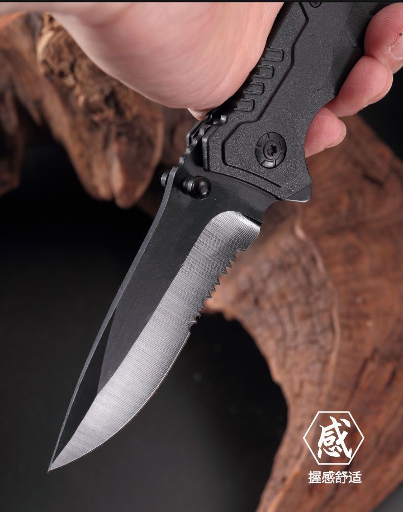 Factory direct sales of outdoor folding knives, camping multi-functional knives, portable high-hardness folding knives, and wilderness survival knives Application Scenario
