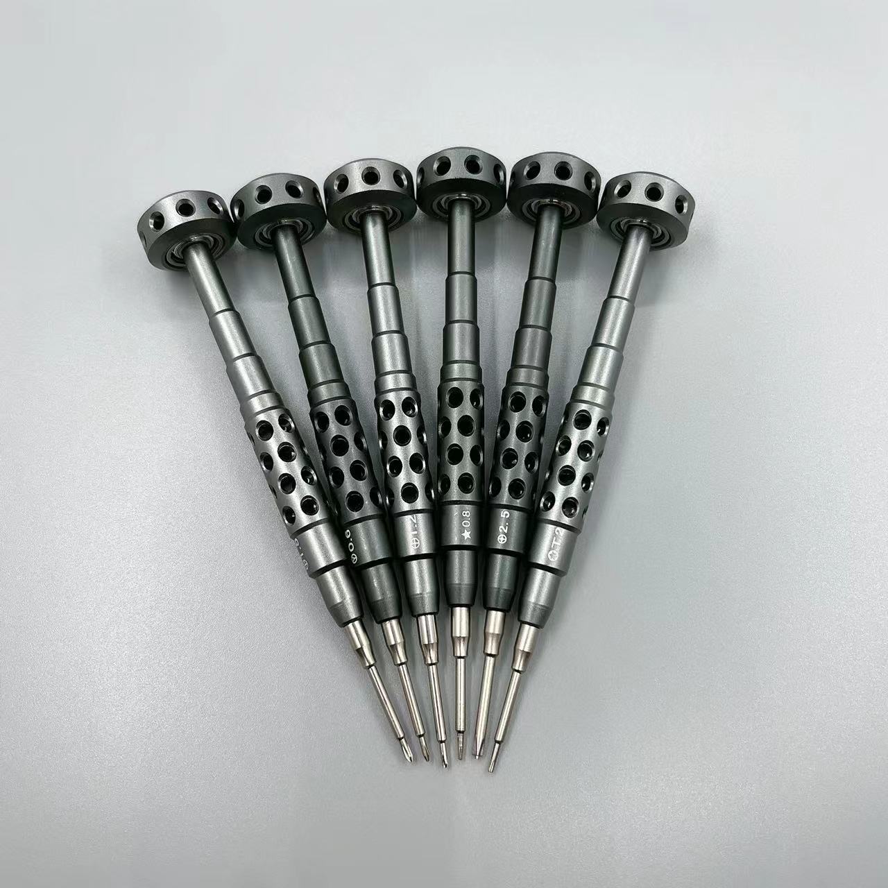 Aluminum screwdriver 1.3+1.5+0.6, mobile phone repair disassembly tool, 2D honeycomb aluminum screwdriver anti-slip thread screwdriver details Picture