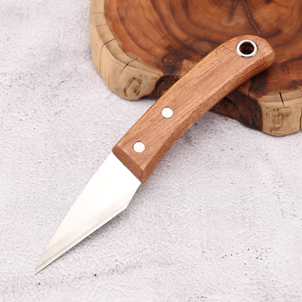 Factory direct sales, wholesale of grafting knives, special bud grafting knives for fruit trees, grafting fruit trees, landscape trees and garden tools Application Scenario