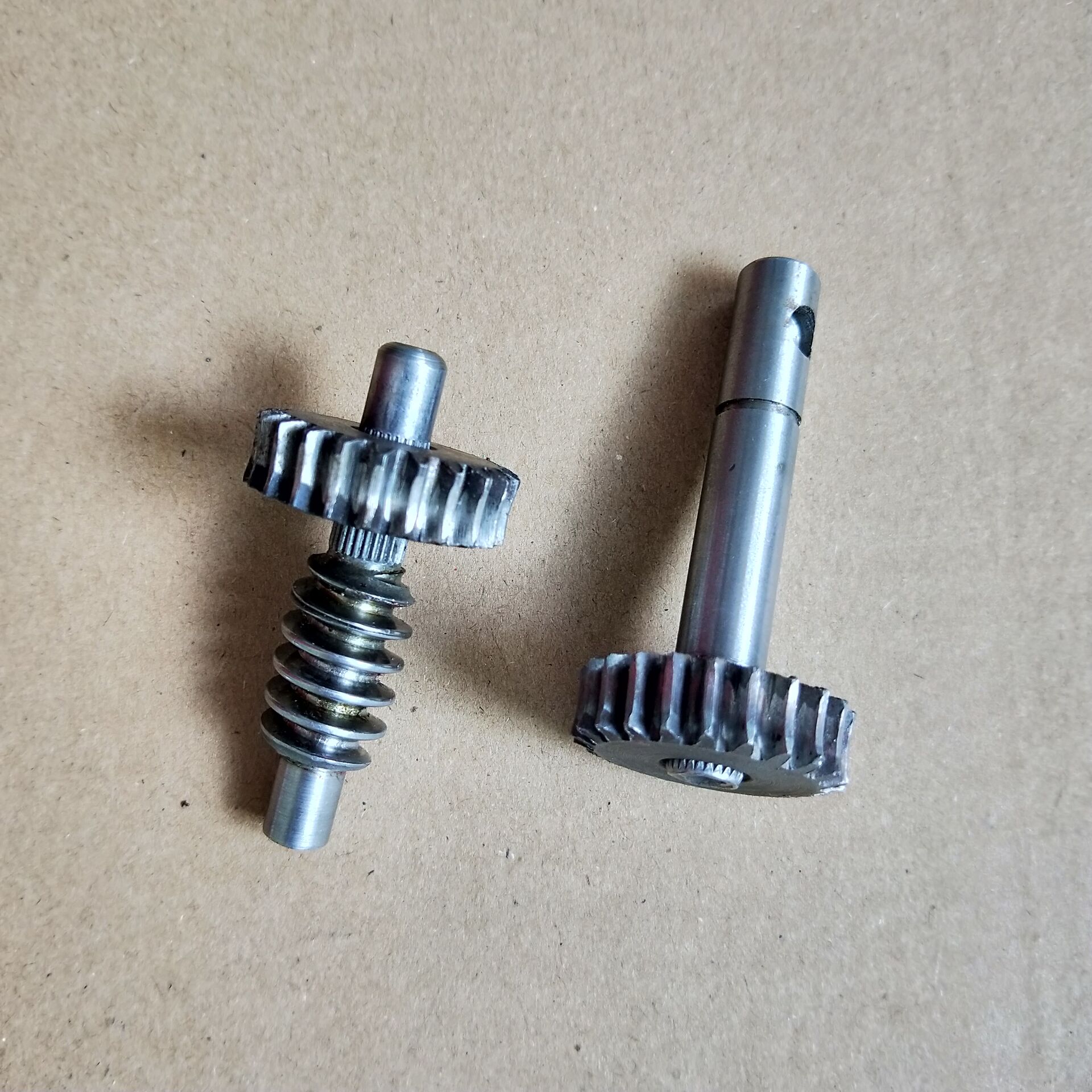 Electric fan accessories: 650/750mm industrial horn fan box, gearbox, fan, gearbox, tailbox, oscillator Item Picture
