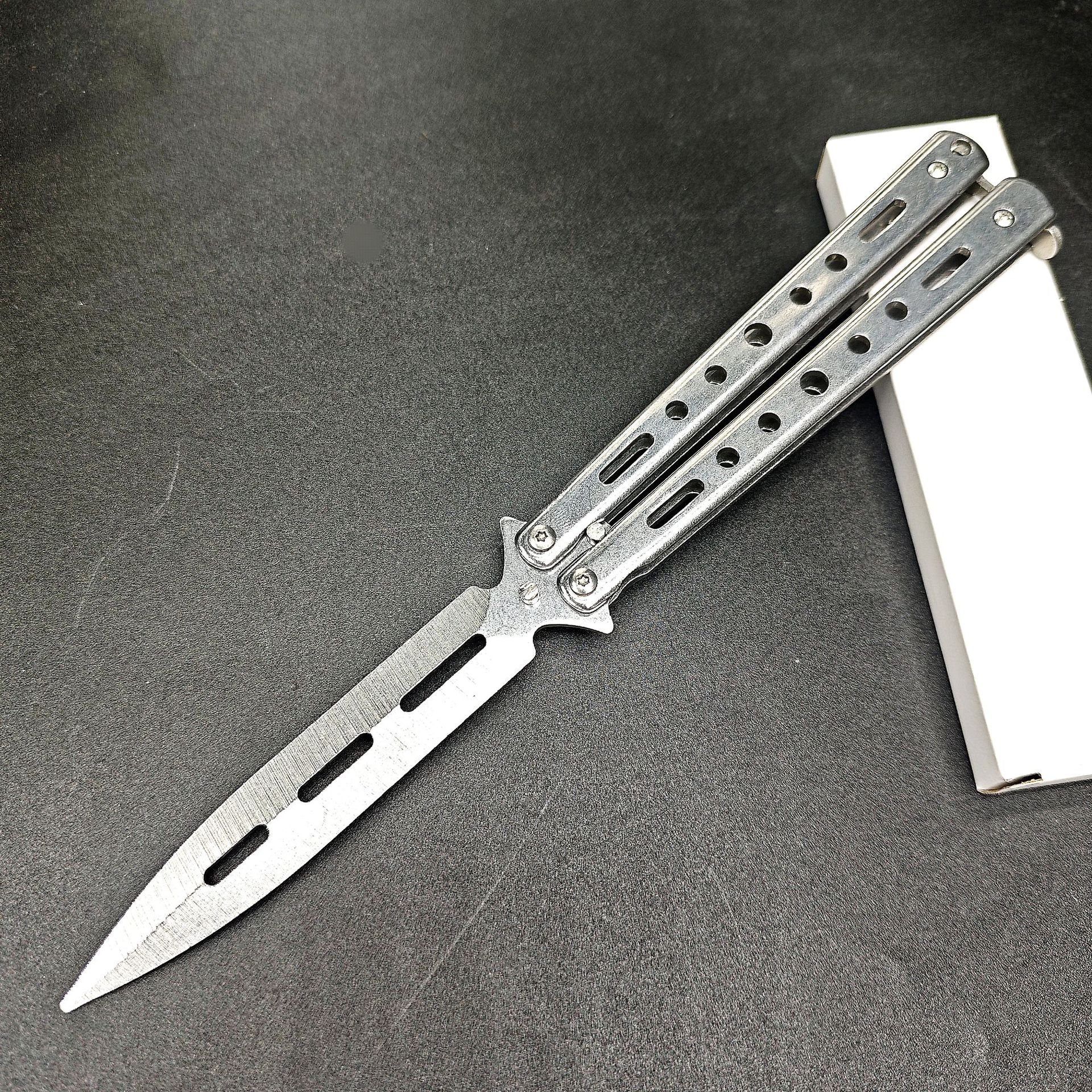 Butterfly comb student version all-steel model toy training practice, a must-have for Internet celebrities to shake hands and show off their coolness without cutting edges details Picture