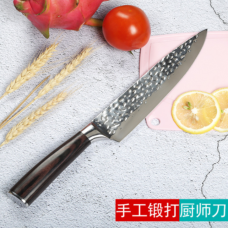 Colorful wooden handle chef's knife, hand-forged hammer-patterned knife, cooking knife, fruit knife, sushi, sashimi, sashimi slicing kitchen knife Application Scenario
