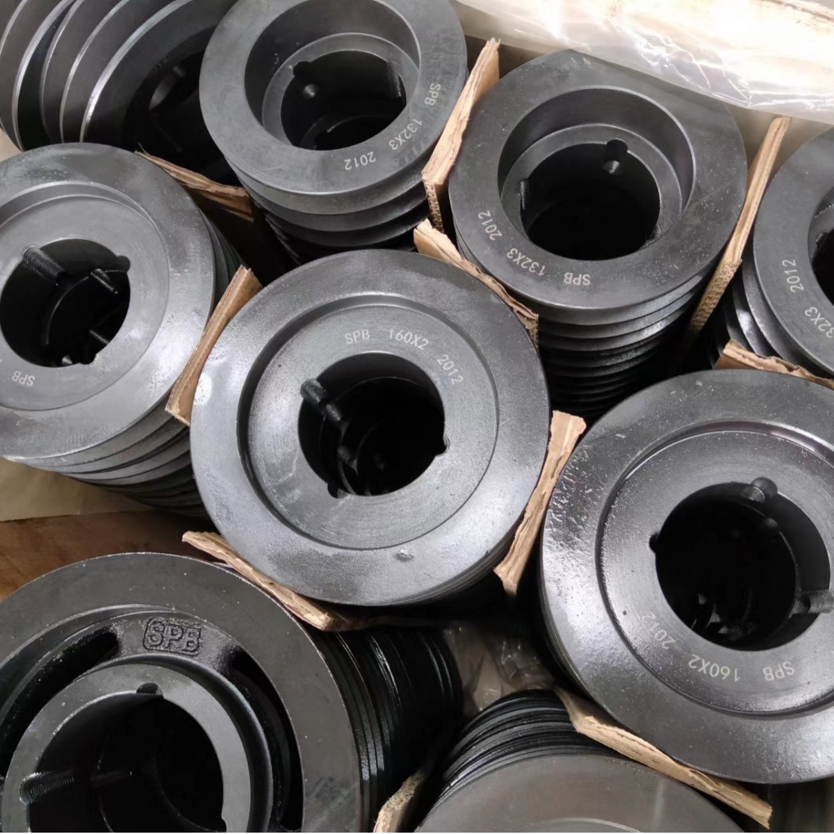Supply machine transmission parts, motor cast iron large pulley, European standard single-slot 1-slot small conical sleeve pulley details Picture