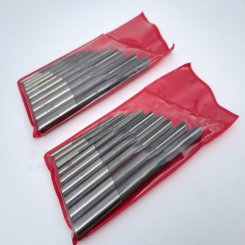 Reamer straight handle machine reamer HSS high-speed steel reamer 4-piece, 6-piece, 8-piece, 10-piece set 3-20mmH7H8 manufacturer Application Scenario
