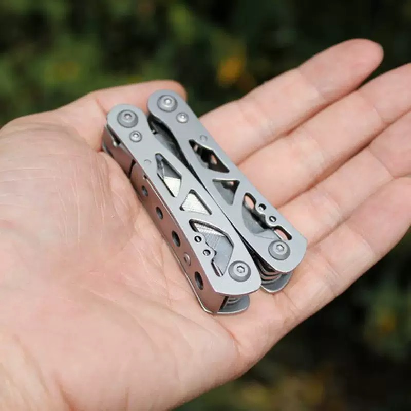 Stainless steel multi-functional tool pliers, folding pliers, outdoor combination tools, multi-purpose pliers, small camping supplies, portable Specification drawing