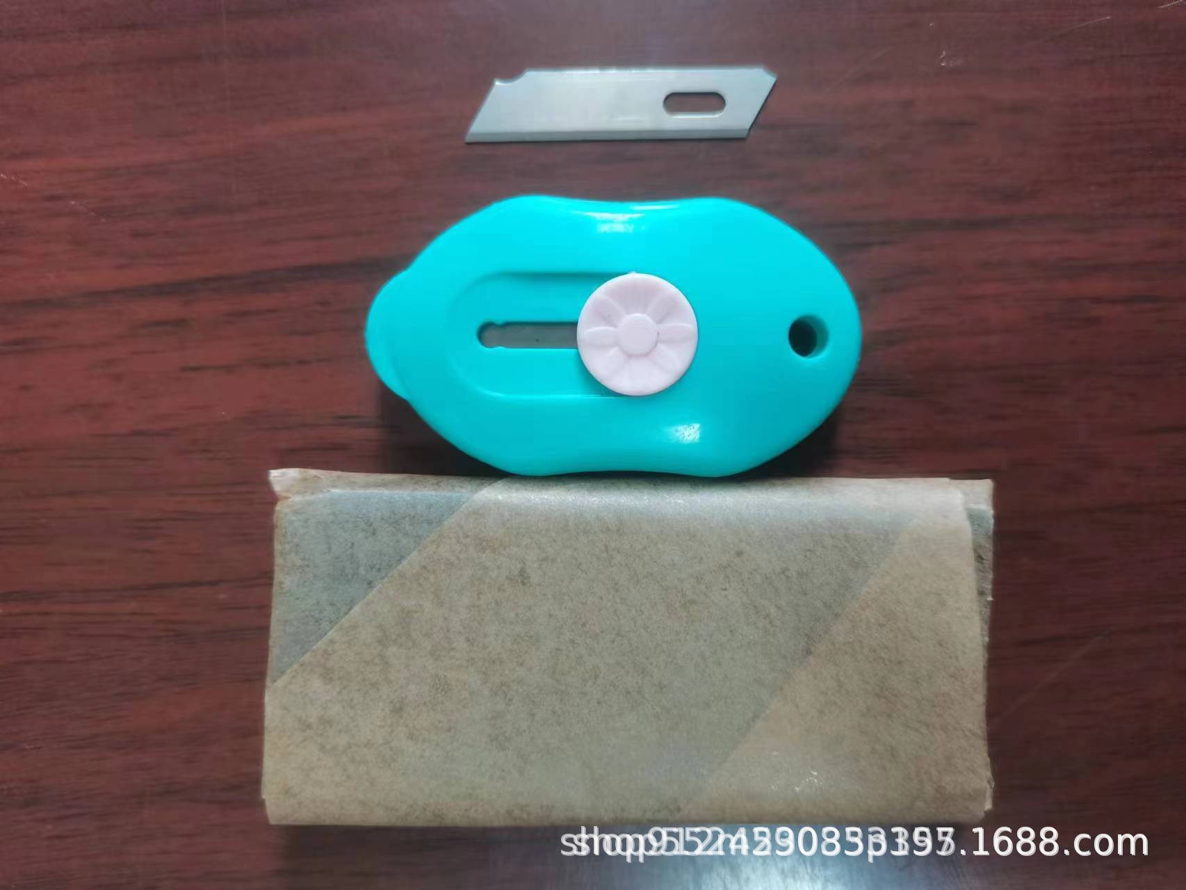 Art design blades, wallpaper blades, unboxing blades, large and small sizes, sharp and durable, source factory for both domestic and foreign trade sales undefined