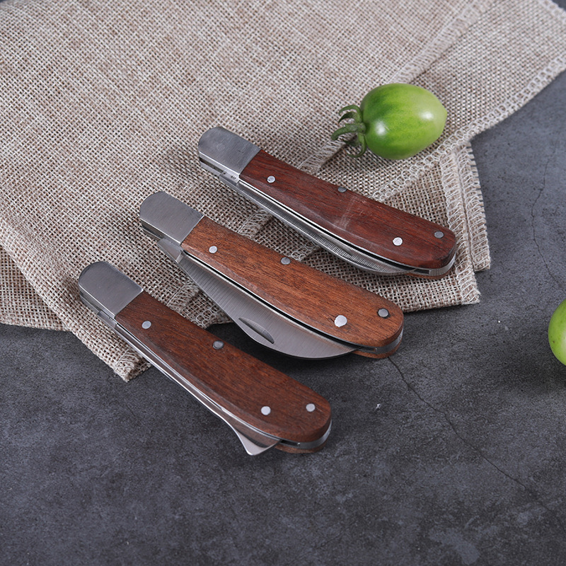 Wooden handle folding straight edge curved edge electrician's knife, multi-functional and convenient electrician's knife, cable and wire opening and stripping knife Application Scenario