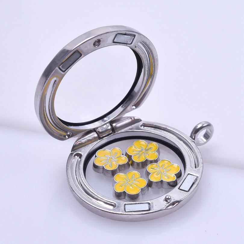 DIY cartoon seven-color printed module bracelet, single accessory, sweet, fashionable and versatile alloy bracelet patch Application Scenario