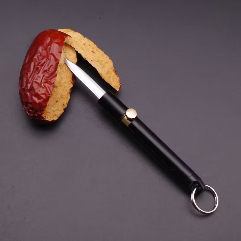 EDC mini knife, portable telescopic knife, keychain pendant, gift, self-defense knife, key knife, dismantling express delivery tool Application Scenario