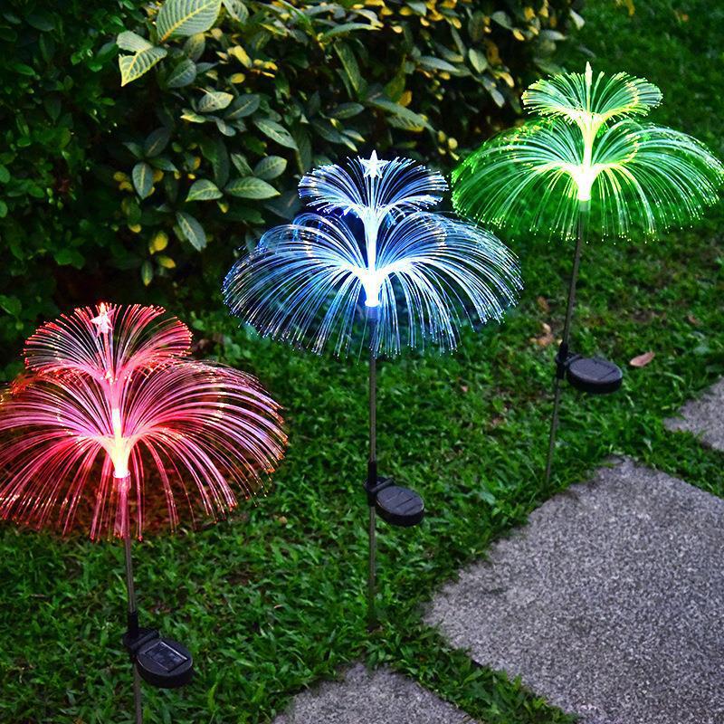 Solar jellyfish lights, colorful lights, seven-color led lights, outdoor lawn lights, courtyard outdoor decorative lights, atmosphere jellyfish lights Application Scenario