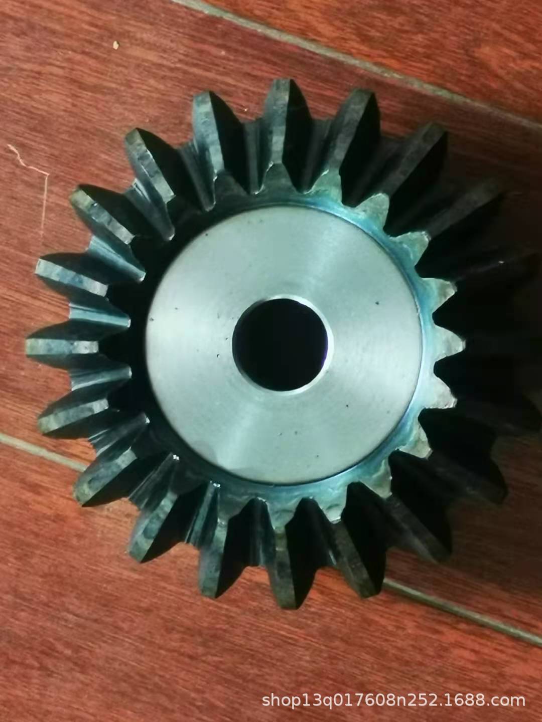 The manufacturer supplies bevel gears, conventional bevel gears, and industrial bevel gears with 6 molds and 20 teeth full figure