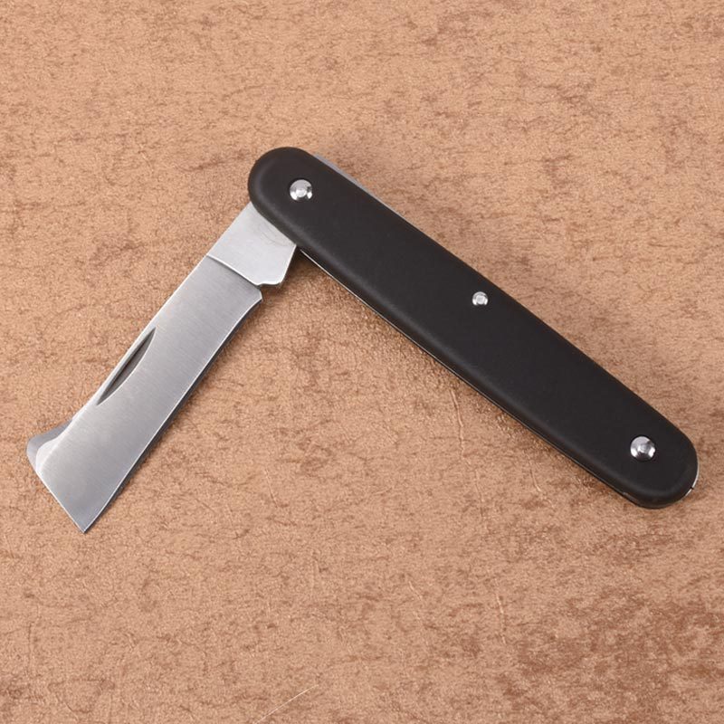 The manufacturer supplies outdoor garden knives, grafting knives, PP plastic single opening folding knives, and 3CR13 stainless steel grafting knives for wholesale Application Scenario
