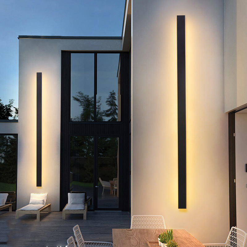Outdoor waterproof wall lamps, long strip minimalist bedroom background wall lamps, simple hotel engineering villa column wall-washing lamps full figure