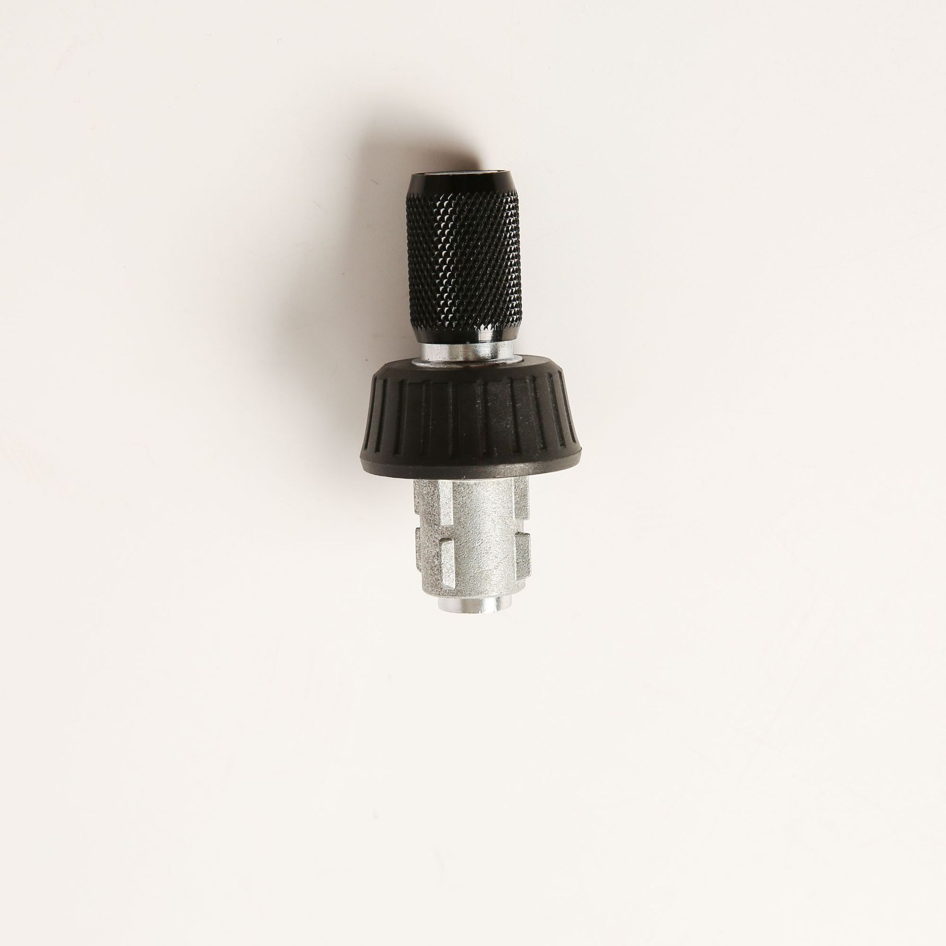 The 24 new large straight-through quick-clamp ratchet is supplied by the manufacturer at an affordable price Application Scenario