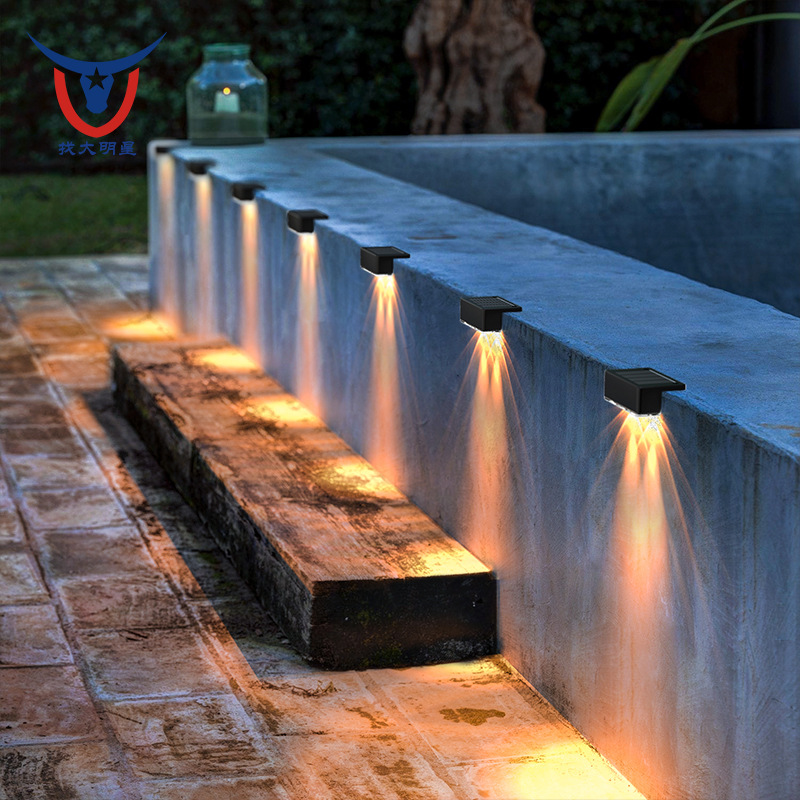 Solar staircase lights, waterproof steps, building fences, fences, hedges, balcony and garden three-color solar wall-washing lights Specification drawing