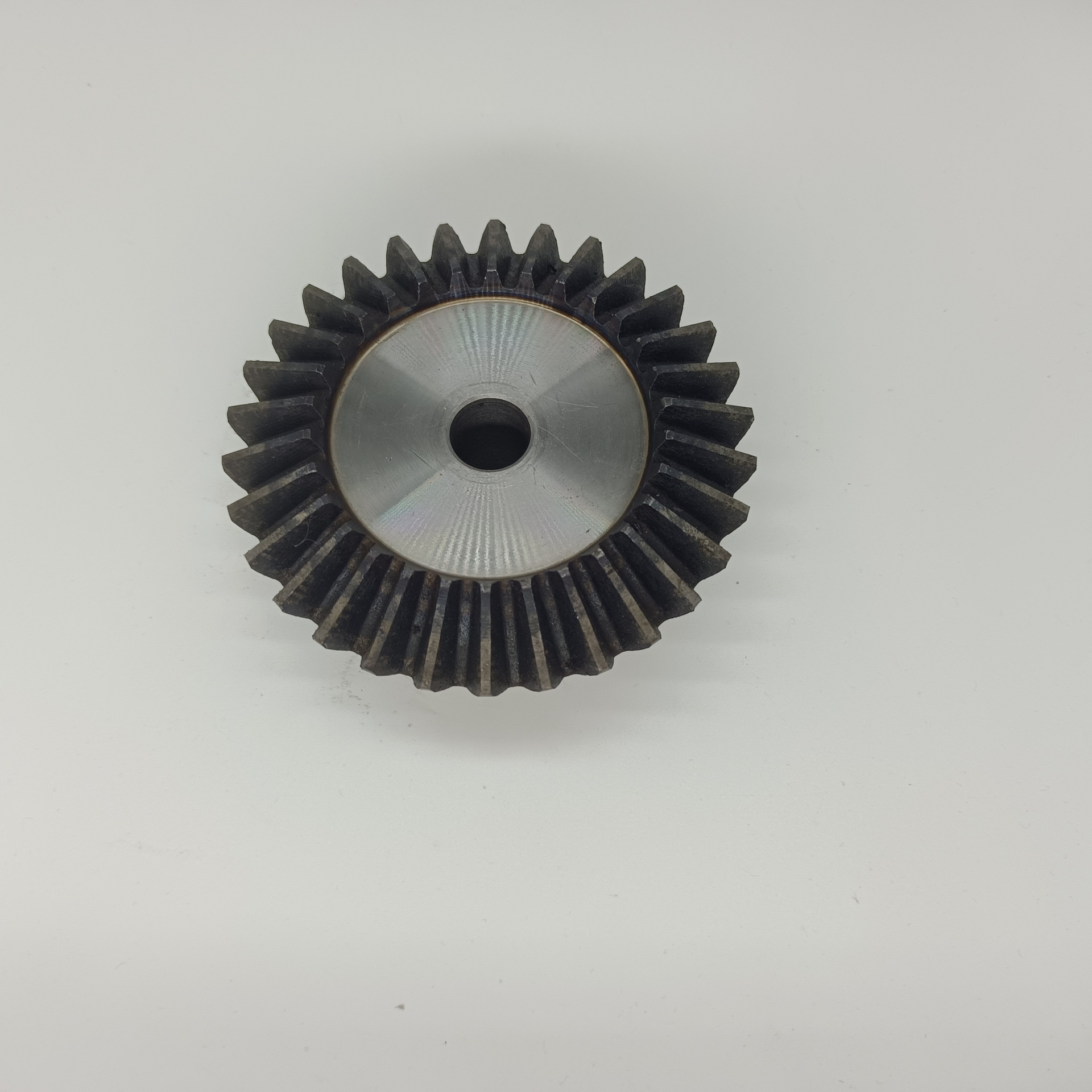 Bevel gear steel quenched spline bevel gear carburized high-precision bevel tooth spiral bevel gear manufacturer offers discounted supply details Picture