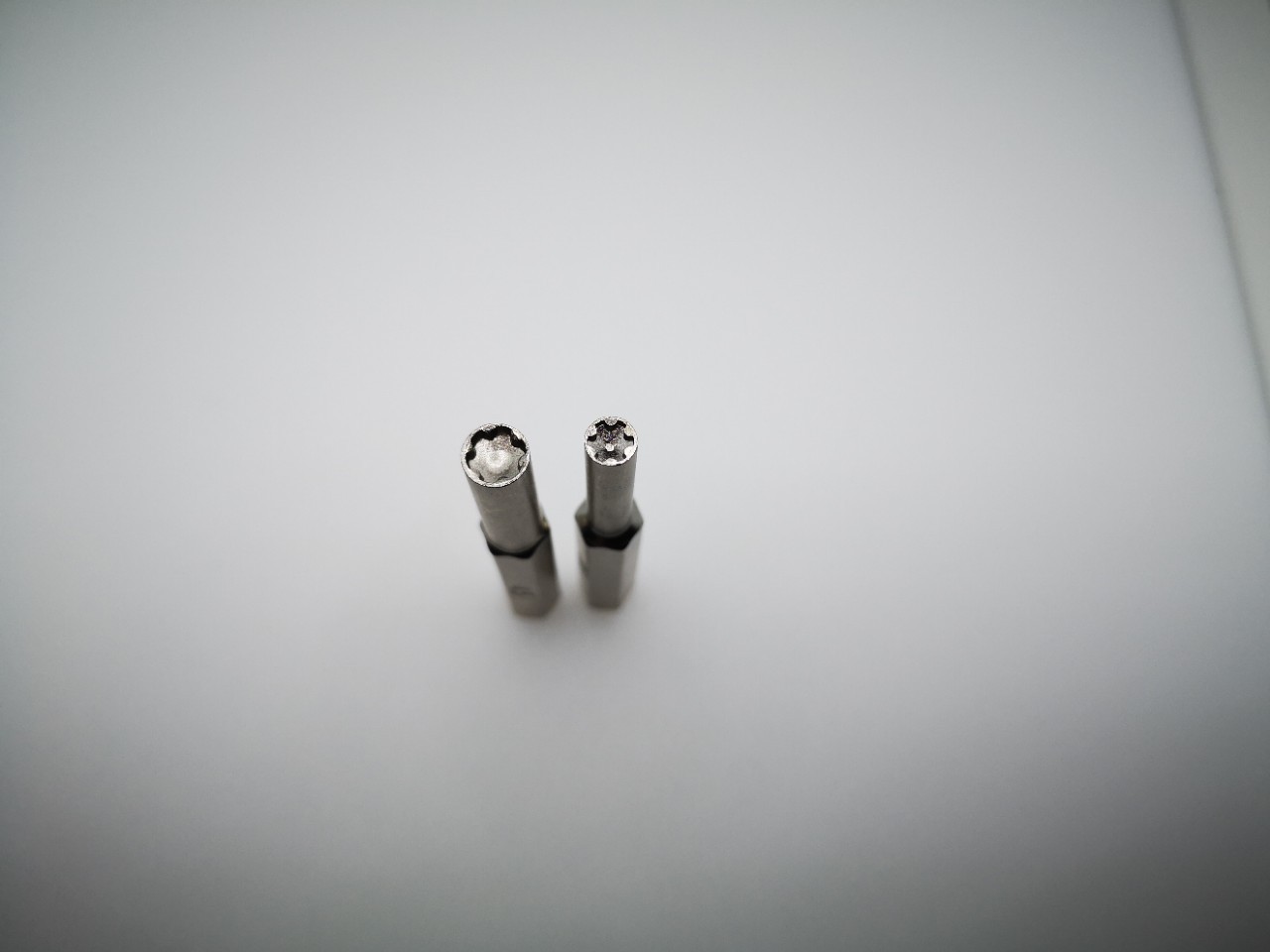 Factory direct sales of game console card inserts, 360 power disassembly and repair screwdrivers 3.8/4.5 socket screwdrivers details Picture