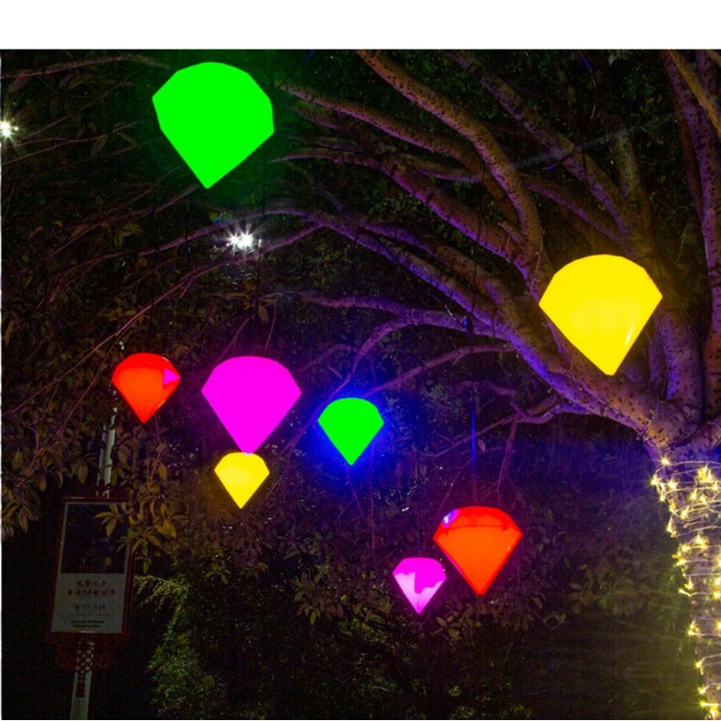 led three-dimensional lucky bag hanging tree festival decorative lights, lucky bag lighting, diamond lights, 3D outdoor hanging tree lights, street lighting Application Scenario