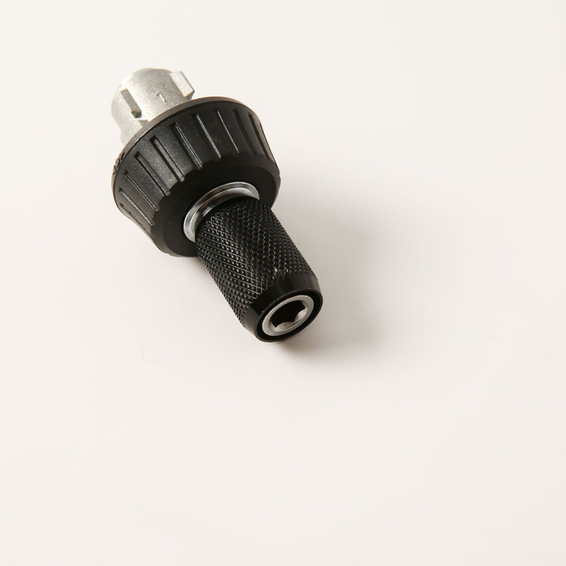 The 24 new large straight-through quick-clamp ratchet is supplied by the manufacturer at an affordable price Specification drawing