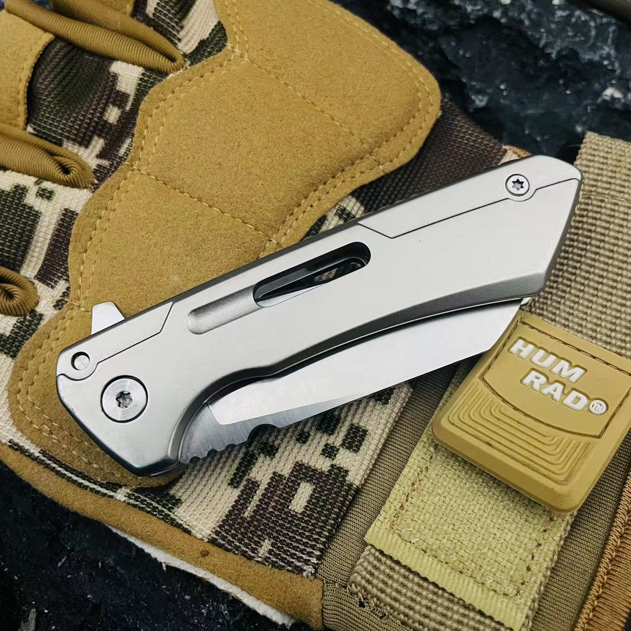 【 Silver Armor Small Folding Knife 】 Hot all-metal small folding knife, portable, high hardness, sharp, wholesale price fruit knife details Picture