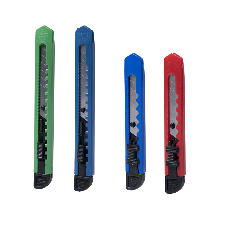 Factory direct supply of portable plastic utility knives, express unpacking, office paper cutting, hand knives, wallpaper film application, wallpaper knives Item Picture