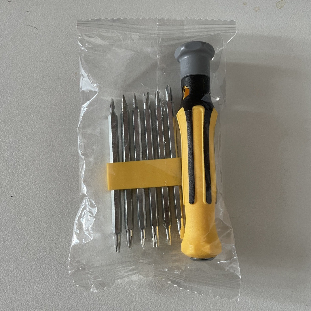 12-in-one screwdriver set, U-shaped plum blossom-shaped irregular screwdriver tip combination, magnetic multi-functional mobile phone repair tool undefined