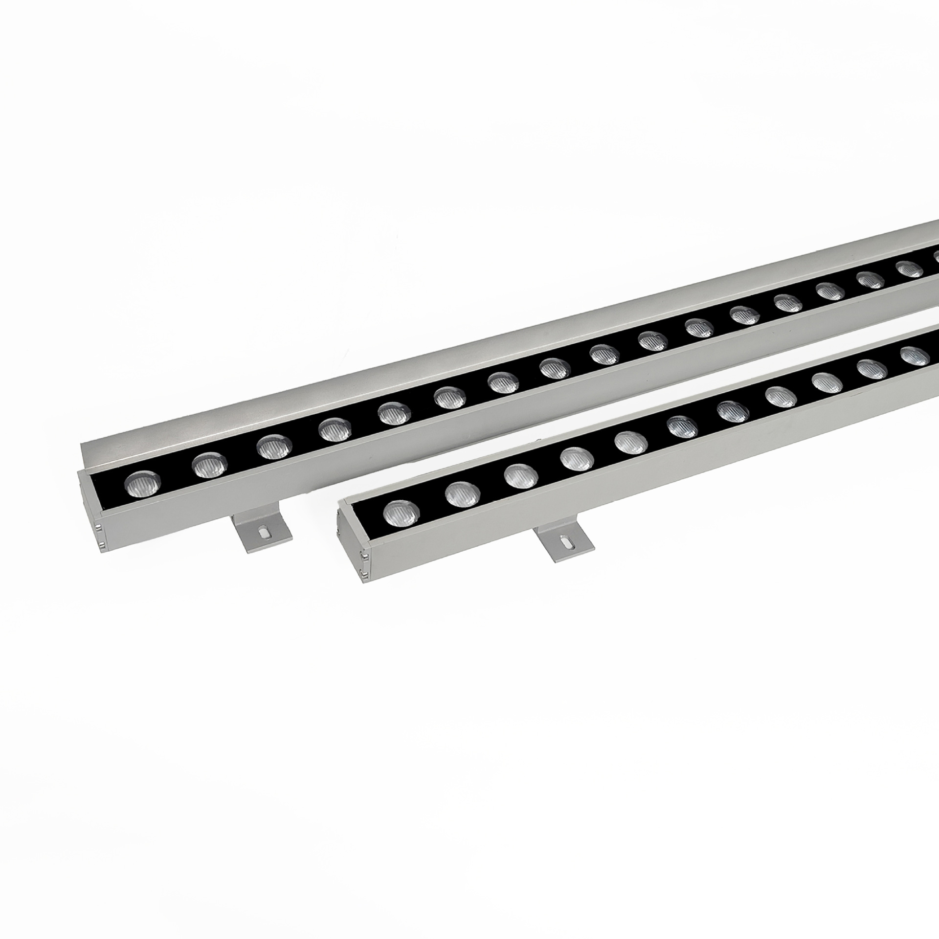 The wall-washing light is a seven-color single-color ultra-bright outdoor waterproof baffle, anti-glare, and fully filled with glue. It can be made for the high-pressure exterior walls of hotels and villas Item Picture