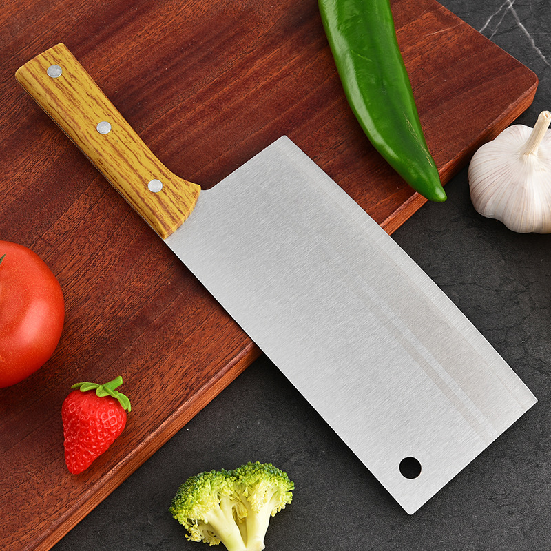 Yangjiang kitchen knife, household stainless steel bone chopping knife, sharp kitchen slicing and meat cutting knife, chef's kitchen knife set in stock Application Scenario