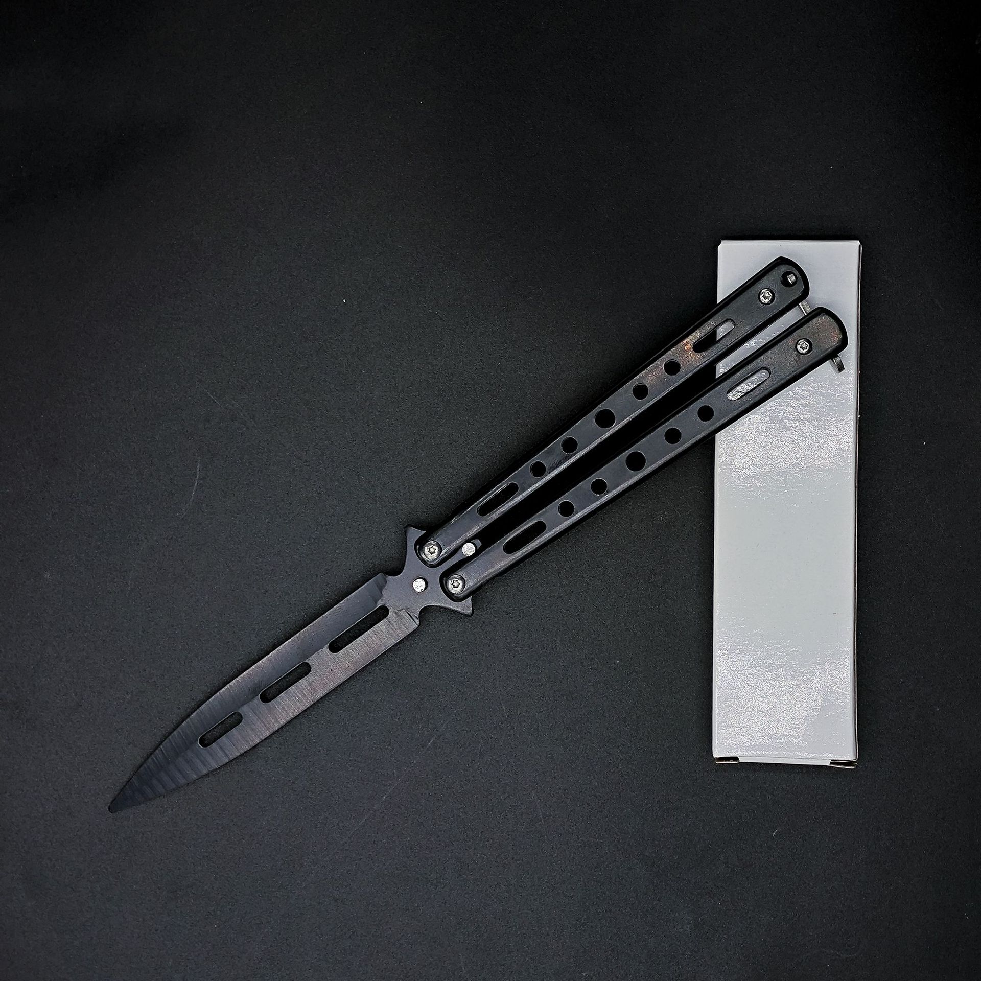Butterfly comb student version all-steel model toy training practice, a must-have for Internet celebrities to shake hands and show off their coolness without cutting edges undefined