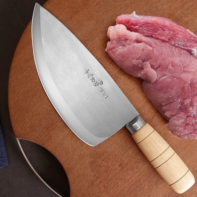 Eighteen Sons makes professional pork knives, meat cutting knives, commercial pork stalls selling meat knives, butchers' slaughtering knives, and curved knives full figure