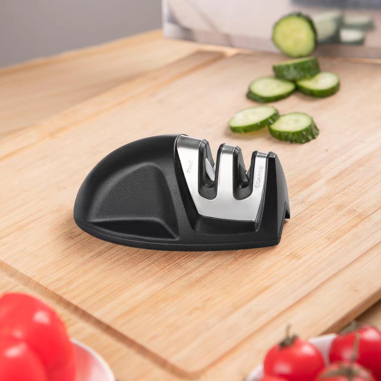 Mini knife sharpener, outdoor portable household knife, quick whetstone, durable and simple full figure