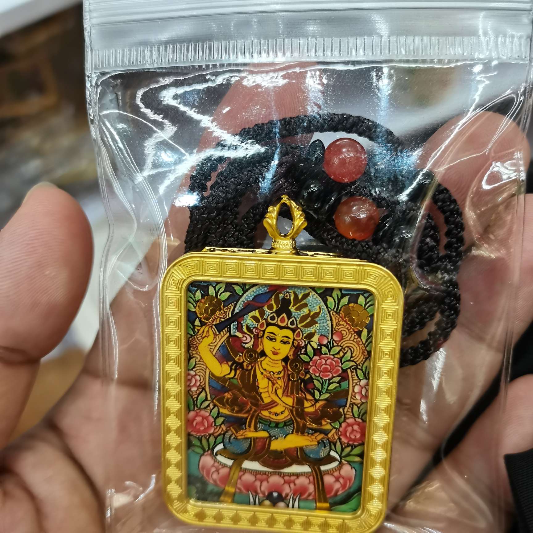 The Gau box Thangka paper core, Guanyin Bodhisattva, green Tara, blue Medicine Master, worn for peace and wealth detail image 8