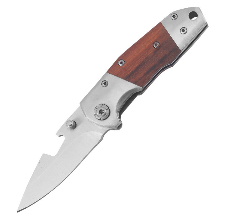 The shopkeeper recommends the outdoor high-hardness life-saving folding knife, a small self-defense knife for the wild with a redwood handle, and a sharp portable knife undefined