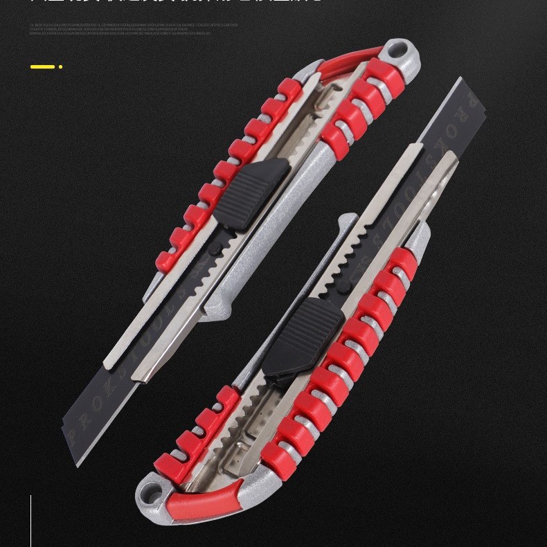 Factory wholesale of large-sized utility knives, rubber-coated aluminum alloy multi-functional wallpaper knives, paper cutting knives, medium knives, tool knives and cutting knives Specification drawing