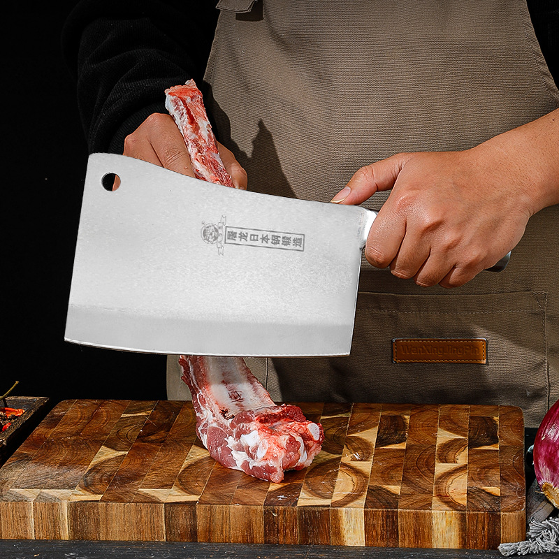 Jiujiang Wan Wenwu Knife, cutting knife, bone slicing knife, kitchen knife, hotel stall commercial, super-fast sharp, all-steel chef knife Application Scenario