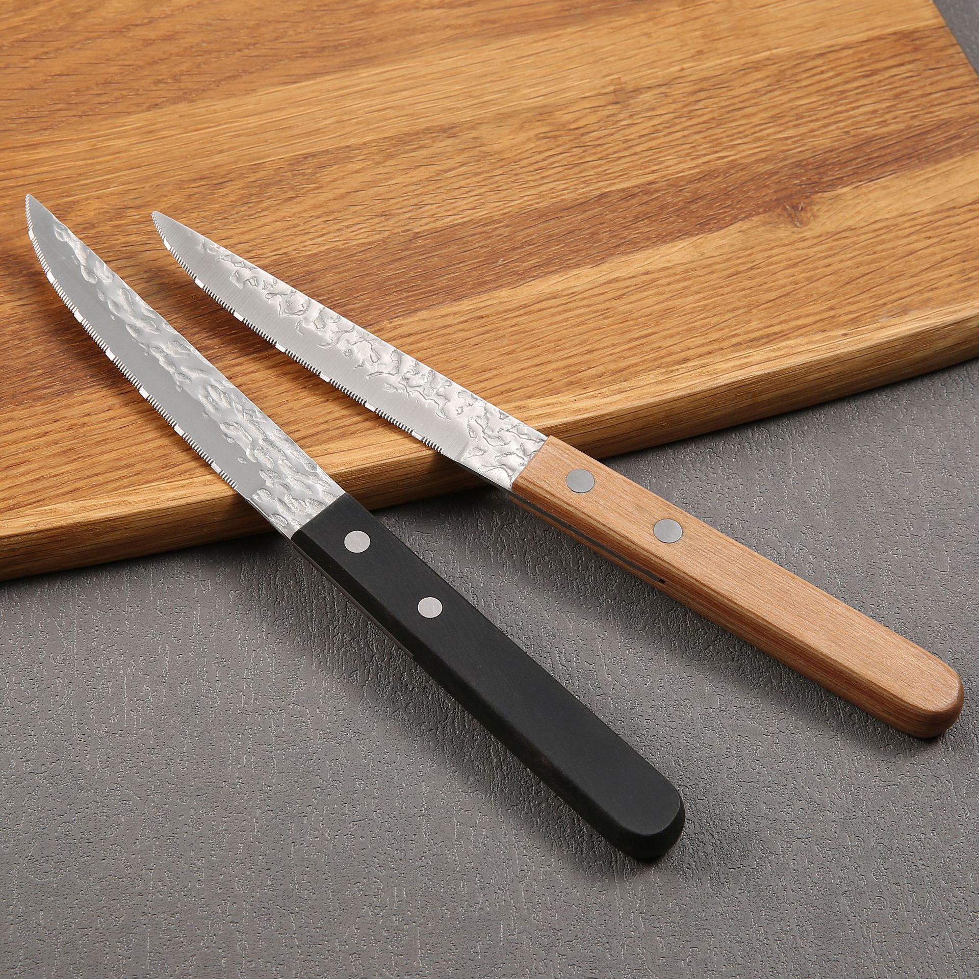 Kitchen knife set, stainless steel six-piece set, hammer texture 304 tableware, Japanese steak knife, wooden handle serrated small knife full figure