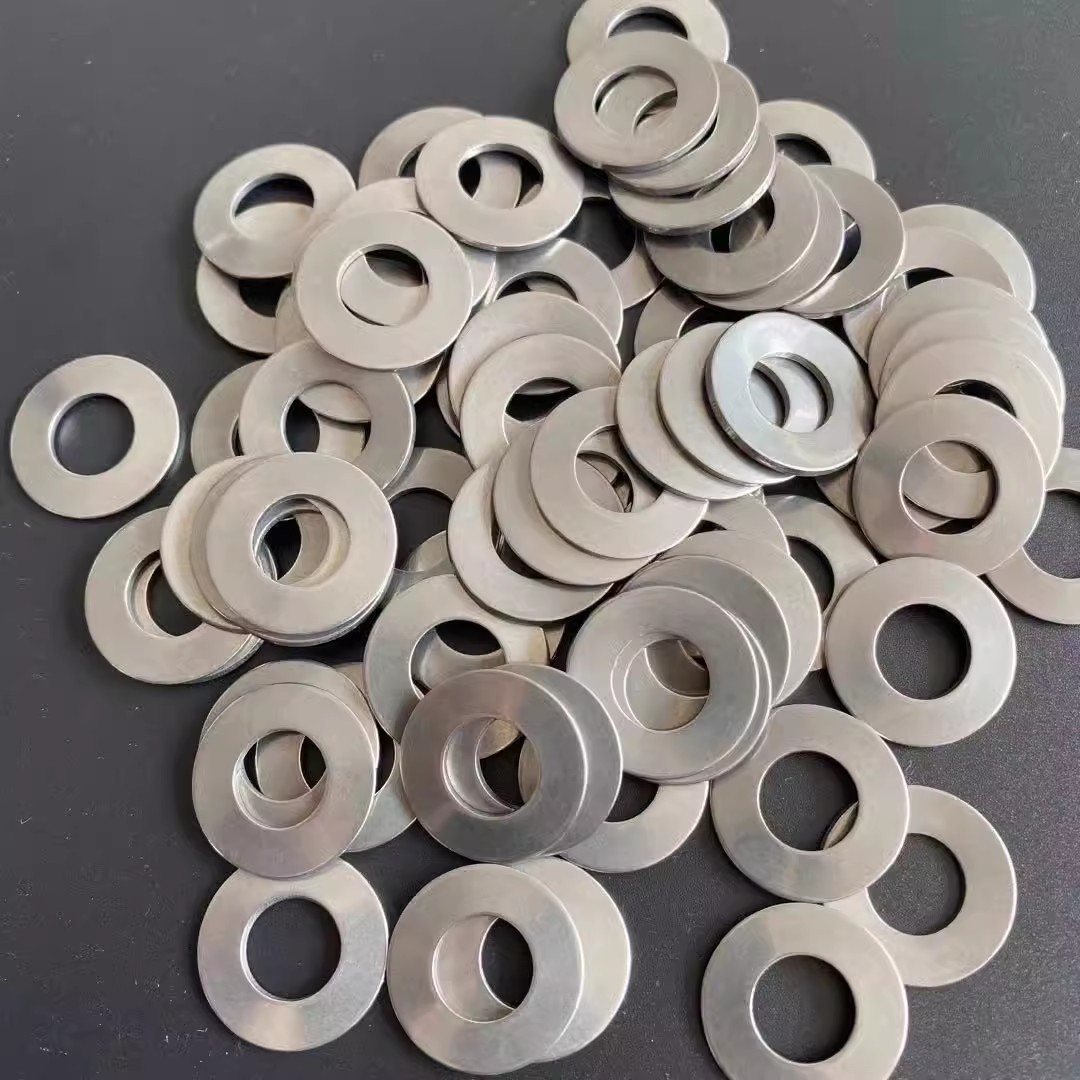 304 stainless steel disc spring gasket DIN2093 Disc spring gasket high-temperature resistant butterfly spring, outer diameter 6-90mm Application Scenario